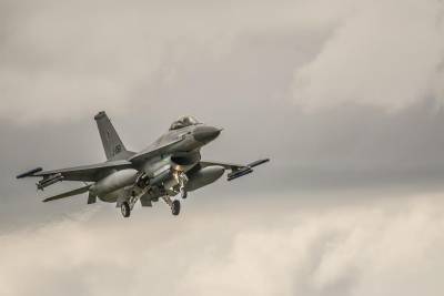 Пилот F-16 проведёт виртуальный бой с искусственным интеллектом