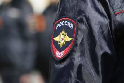 Следователи задержали петербургского полицейского по подозрению во взятке