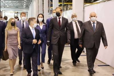 Министр промышленности Денис Мантуров посетил Костромской завод автокомпонентов