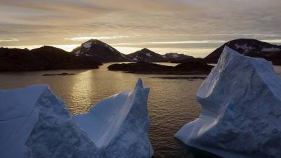 Гренландия теряет рекордные массы льда