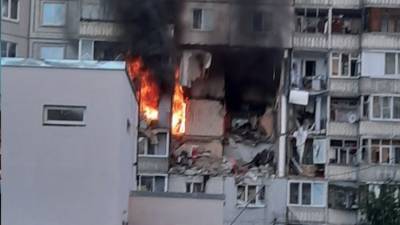 Видео с места обрушения перекрытий в жилом доме Ярославля