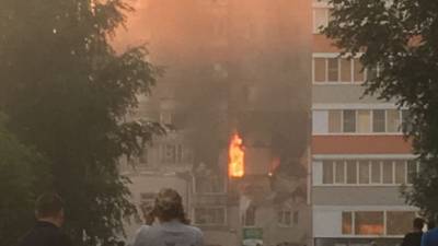 ЧП в Ярославле: спасатели не смогли экстренно эвакуировать людей с верхних этажей