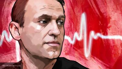 Основатель ФБК Навальный вылетел из Омска в Берлин