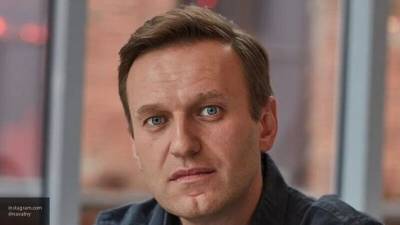 Навальный покинул Россию медицинским рейсом