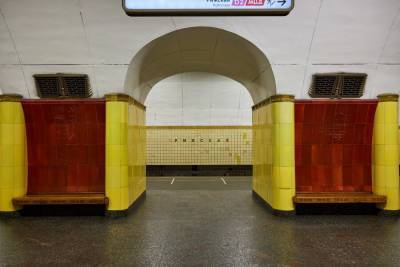 Станцию метро "Рижская" закрыли на год на ремонт