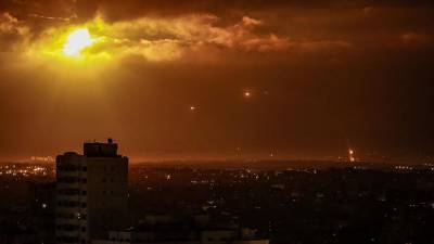 Израильские военные атаковали позиции ХАМАС в ответ на запуск ракеты