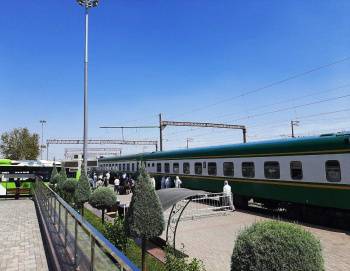 Узбекистан отправил еще один поезд для вывоза мигрантов из России