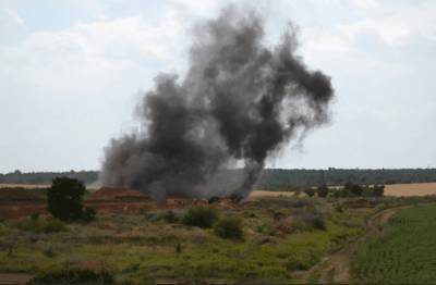 В смоленском райцентре обезвредили неразорвавшуюся авиационную бомбу