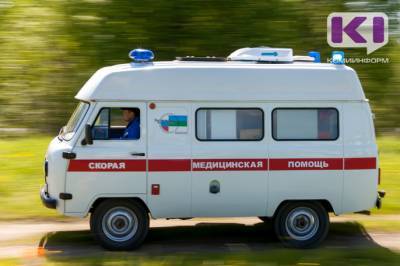 В Усть-Вымском районе выбежавший под колеса автомобиля ребенок попал под машину