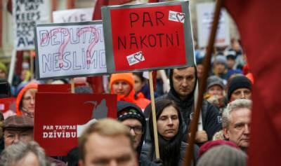 В Латвии пора заняться внутренней политикой: скоро по стране прокатится волна протестов