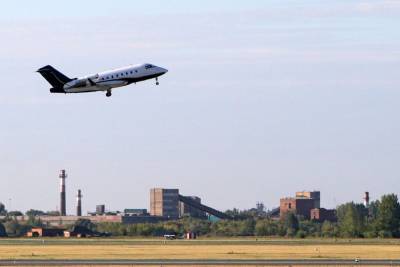 В Берлине приземлился самолет с Навальным на борту