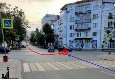 В Сыктывкаре водители не поделили дорогу возле офиса «Единой России»