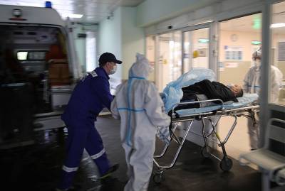 В России за сутки от коронавируса погиб 121 человек