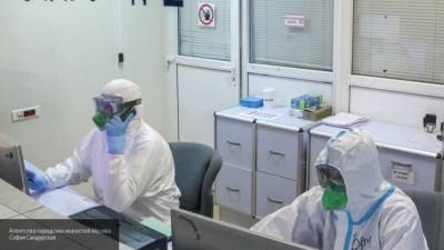 Российские врачи выявили менее пяти тысяч случаев коронавируса за сутки