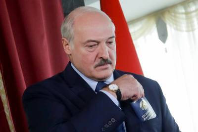 Лукашенко заявил о развитии ситуации в Белоруссии по плану цветных революций
