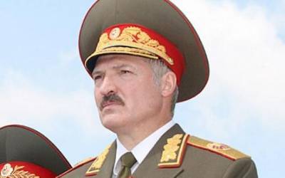 Александр Лукашенко поручил военным защитить Беларусь «самыми жесткими мерами»