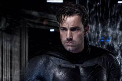 Бен Аффлек и Майкл Китон вернутся к роли Бэтмена в новом фильме «Флэш», чтобы лучше раскрыть устройство мультивселенной