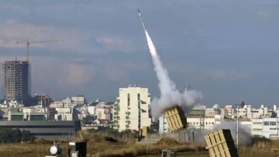 Обстрел территории Израиля, ответная атака на Сектор Газа ВВС и танками
