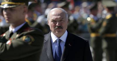 Лукашенко пообещал "самые жесткие меры" и привел армию в полную боеготовность