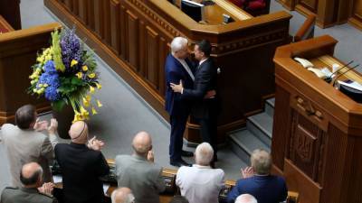 Зеленский назвал Кравчука «лицом украинской дипломатии»