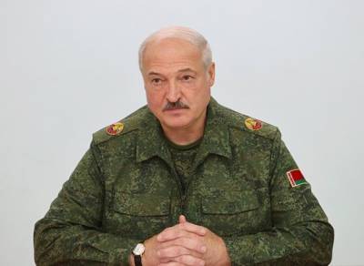 Лукашенко заявил, что впервые за четверть века привел армию в полную боевую готовность