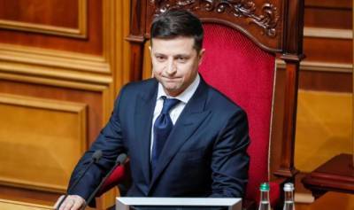 "Я не вижу смысла": Зеленский не намерен переносить переговоры ТКГ из Минска