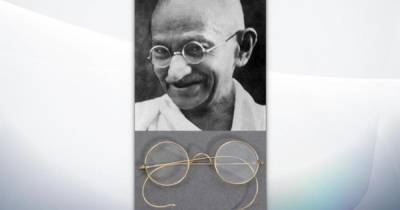 Очки Махатмы Ганди ушли с молотка за рекордные 340 тысяч долларов