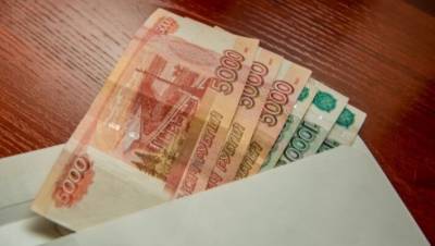 Экономист объяснил, почему зарплата в иностранной валюте — это невыгодно