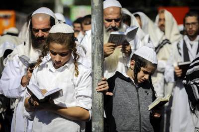 В Израиле просят Зеленского запретить паломничество хасидов в Умань