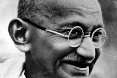 Очки Махатмы Ганди продали на аукционе за 340 тысяч долларов