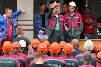 Лукашенко предложил закрыть предприятия, на которых бастуют рабочие