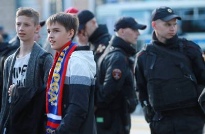 Больше двух тысяч человек организуют безопасность на ближайших матчах РПЛ в Москве