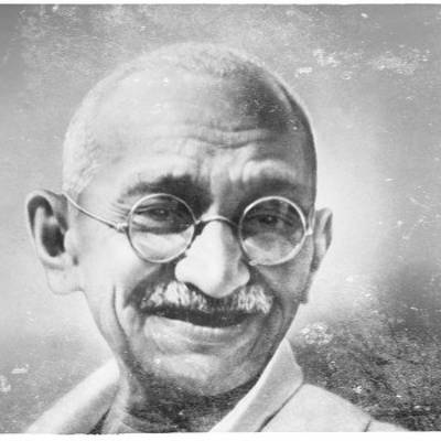 Очки Ганди продали в Великобритании за 260 тыс. фунтов
