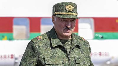 Лукашенко поручил без предупреждения отвечать на нарушение госграниц