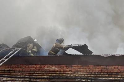 Пожарные локализовали возгорание на кирпичном заводе в Башкирии