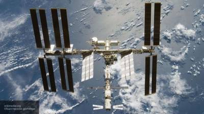 Российские астронавты поделились с коллегой из США модулем для сна на МКС