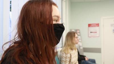 Число тестов на коронавирус в Петербурге снизилось до 15 тыс.