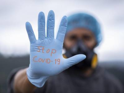 В Украине за сутки выявили 1 987 новых случаев заражения коронавирусом