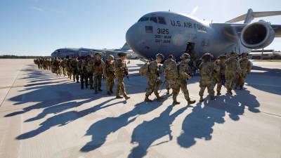 Коалиция во главе с США покидает базу Эт-Таджи в Ираке