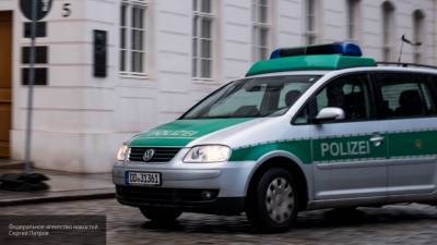Берлинская полиция круглосуточно дежурит у клиники, где лечат Навального