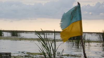 Жители Украины обсмеяли новый флагшток в Киеве