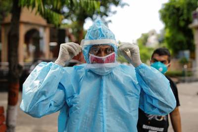 Число зараженных коронавирусом в Индии превысило три миллиона
