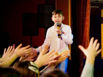 Имя юного ишимского вокалиста внесли в российскую энциклопедию творческих достижений