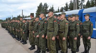 Минобороны Белоруссии пригрозило нарушителям порядка у мемориалов армией
