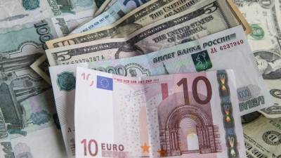 Что будет с долларом и евро осенью — прогноз экономистов