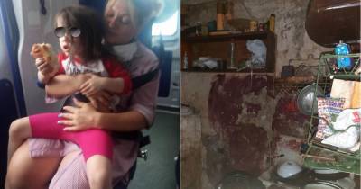 4-летнюю девочку-"маугли" нашли в жуткой квартире