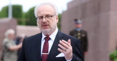Из-за коронавируса президент Латвии отложил визит в Германию