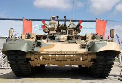 Премьеру Мишустину продемонстрировали российскую боевую машину поддержки танков «Терминатор»