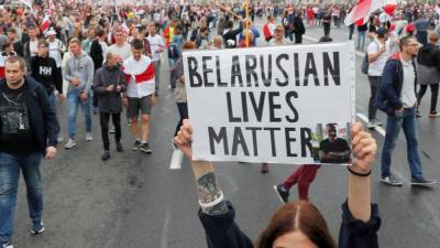 Протесты в Беларуси: армия выступила с предупреждением в адрес демонстрантов