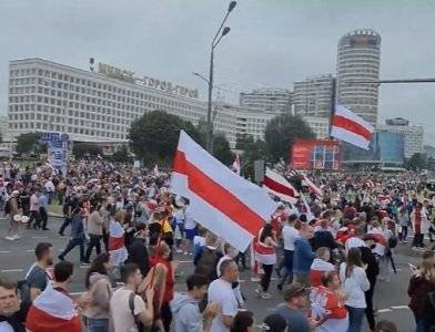 В Минске проходит марш новой Беларуси
